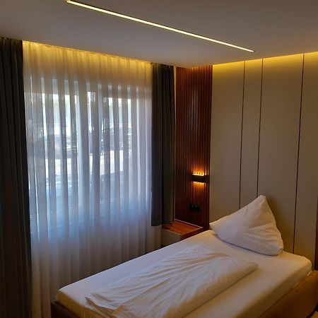 Hotel Hafez Бад Залцуфлен Екстериор снимка