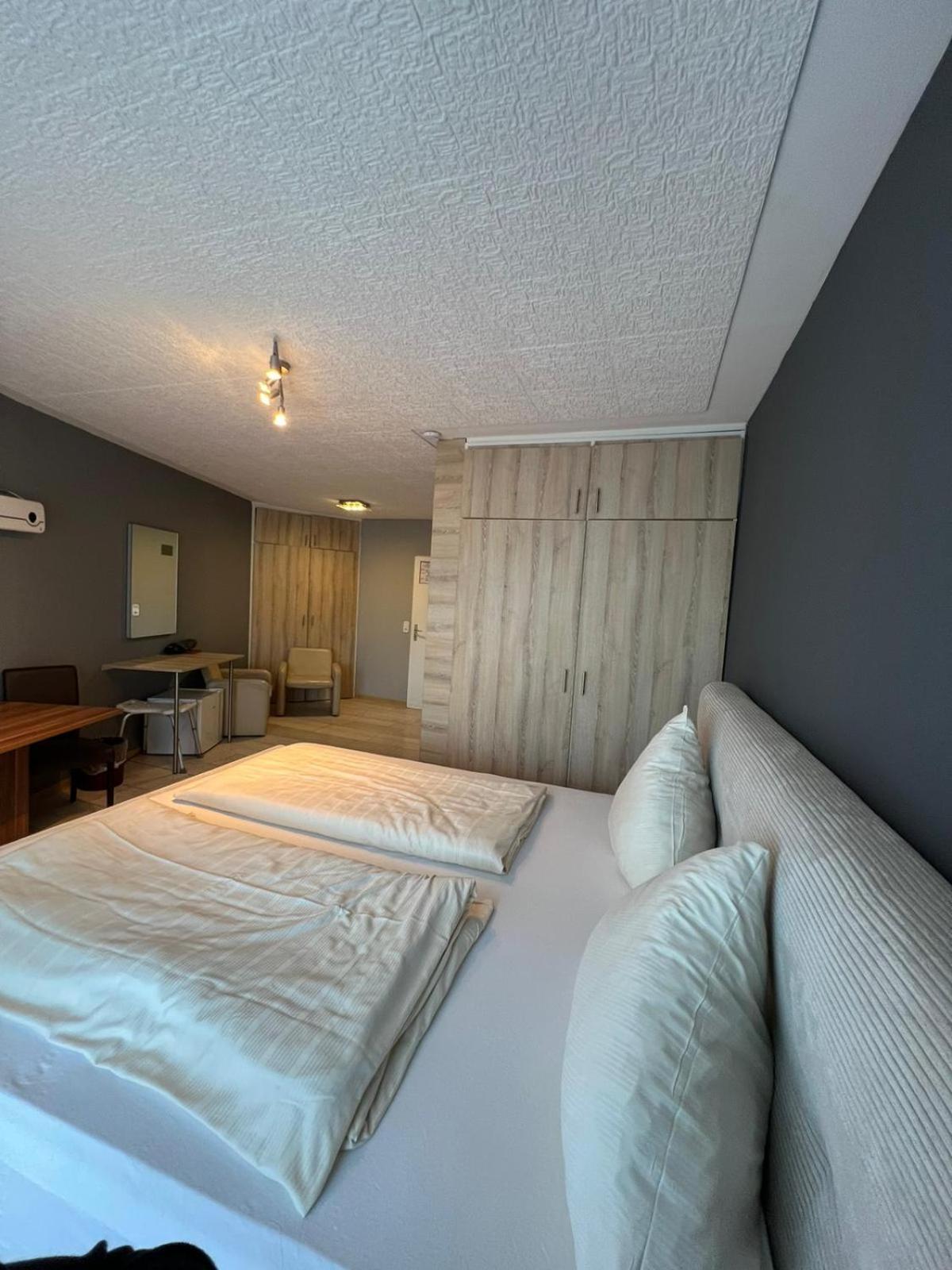 Hotel Hafez Бад Залцуфлен Екстериор снимка