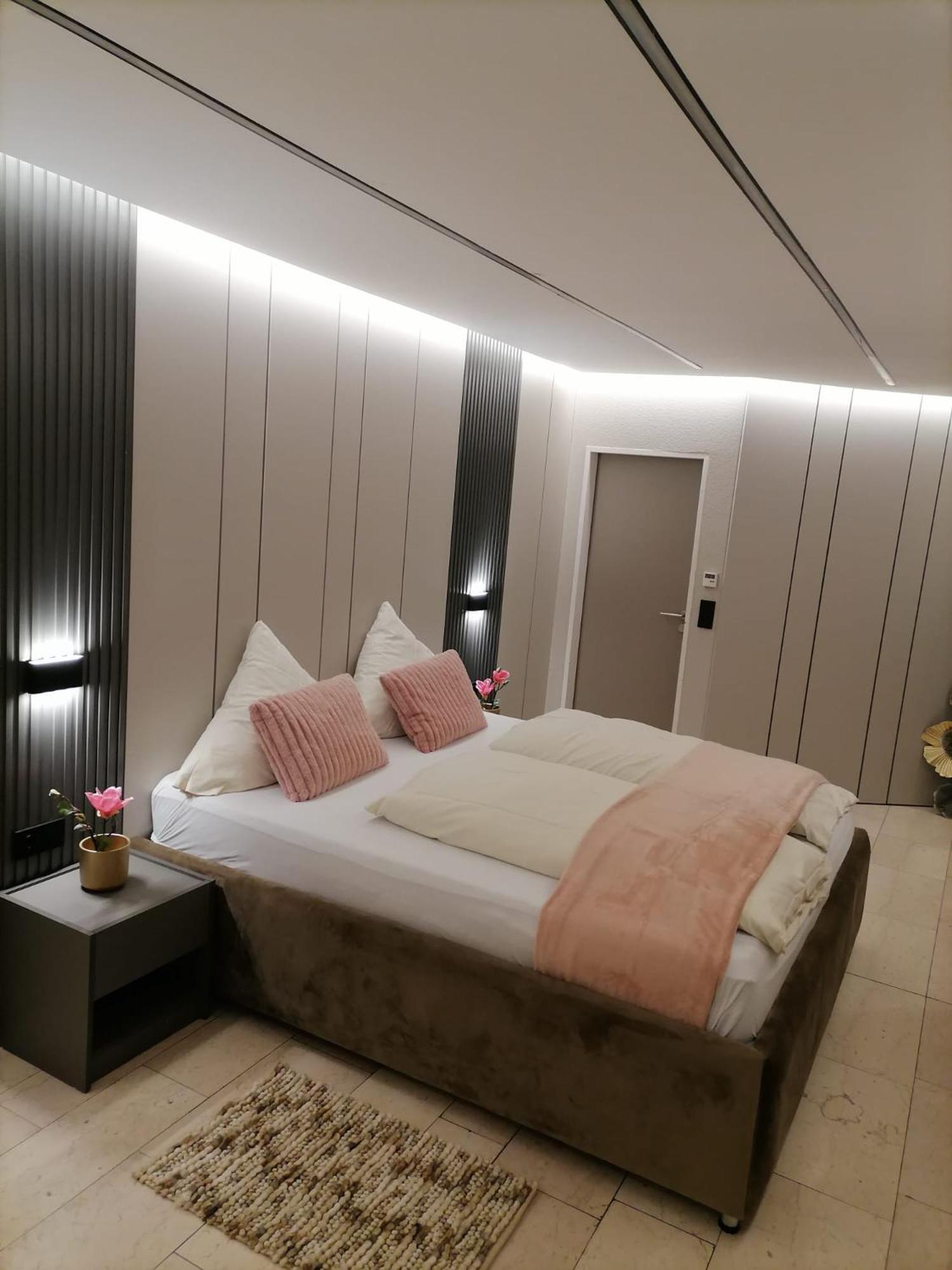 Hotel Hafez Бад Залцуфлен Екстериор снимка