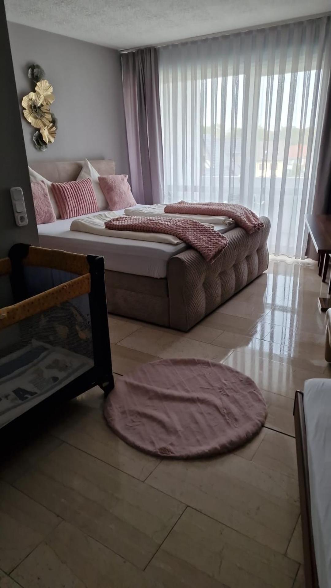 Hotel Hafez Бад Залцуфлен Екстериор снимка