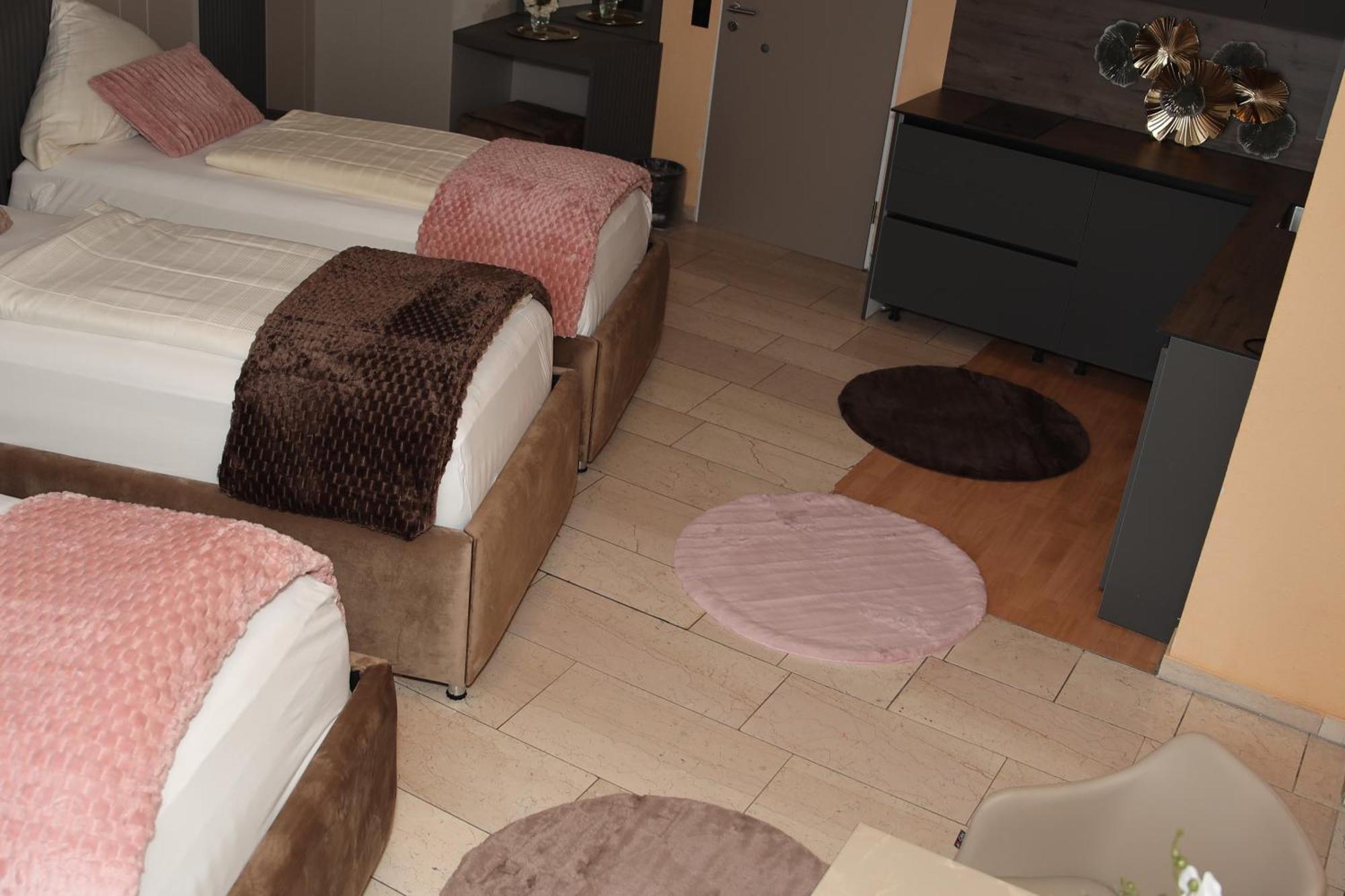 Hotel Hafez Бад Залцуфлен Екстериор снимка
