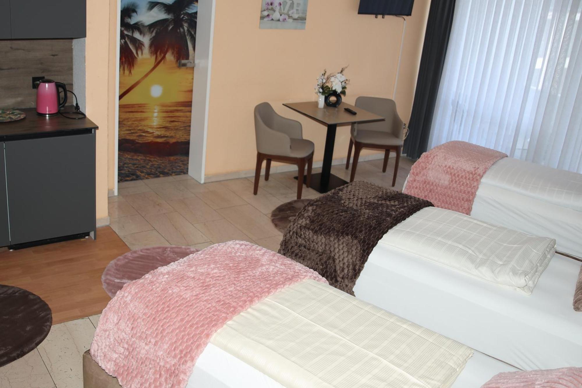 Hotel Hafez Бад Залцуфлен Екстериор снимка