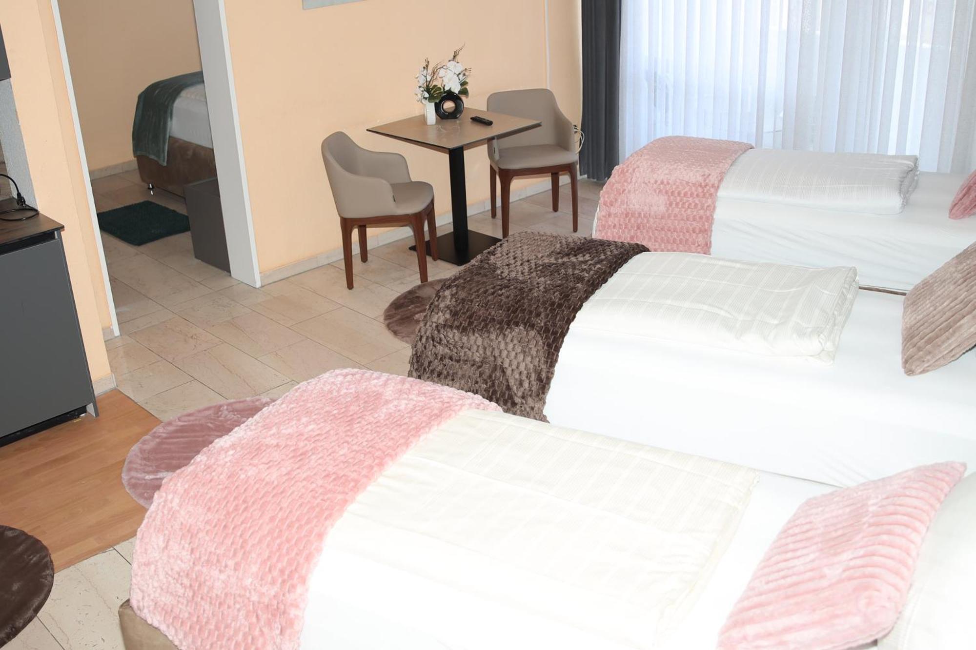 Hotel Hafez Бад Залцуфлен Екстериор снимка