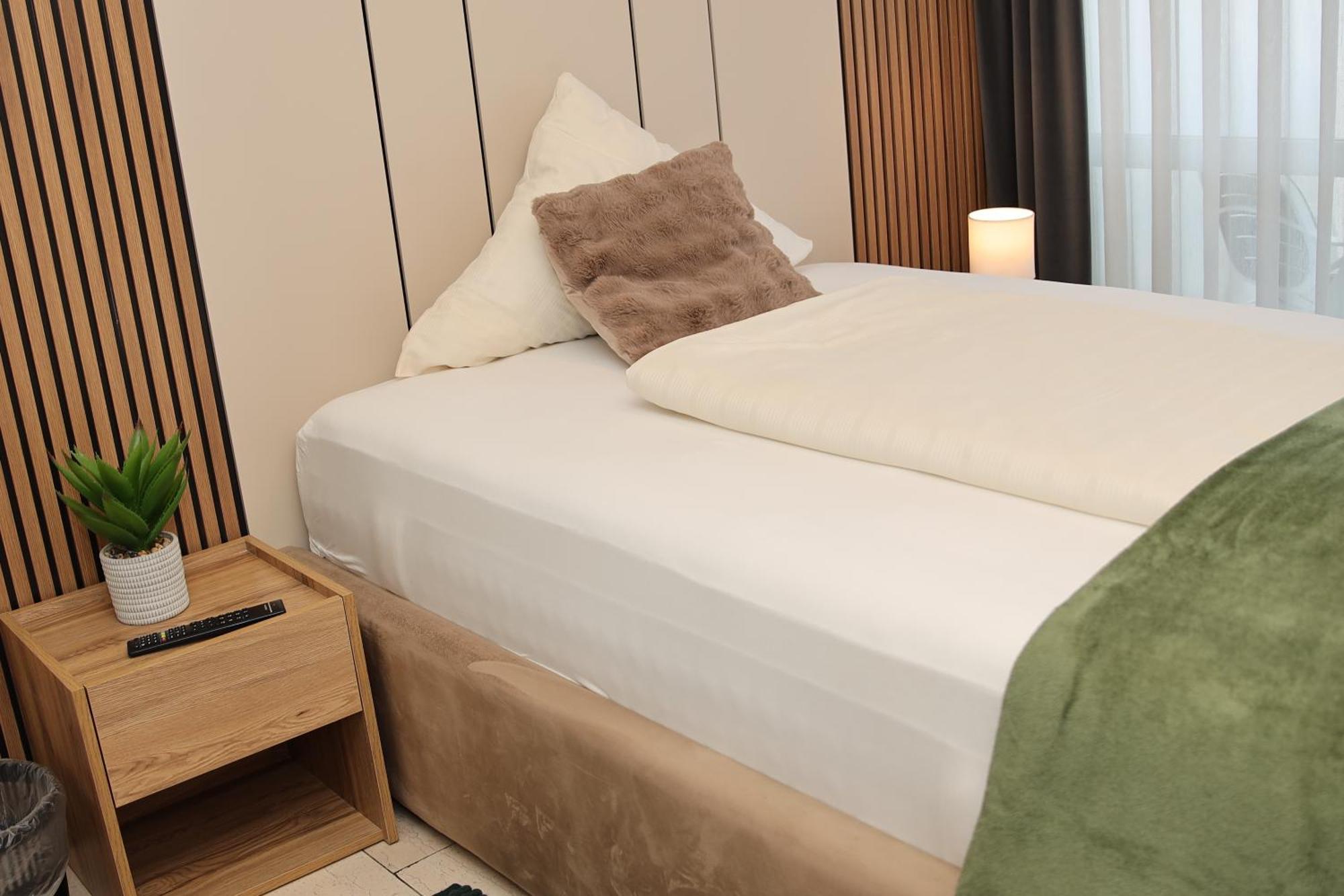 Hotel Hafez Бад Залцуфлен Екстериор снимка