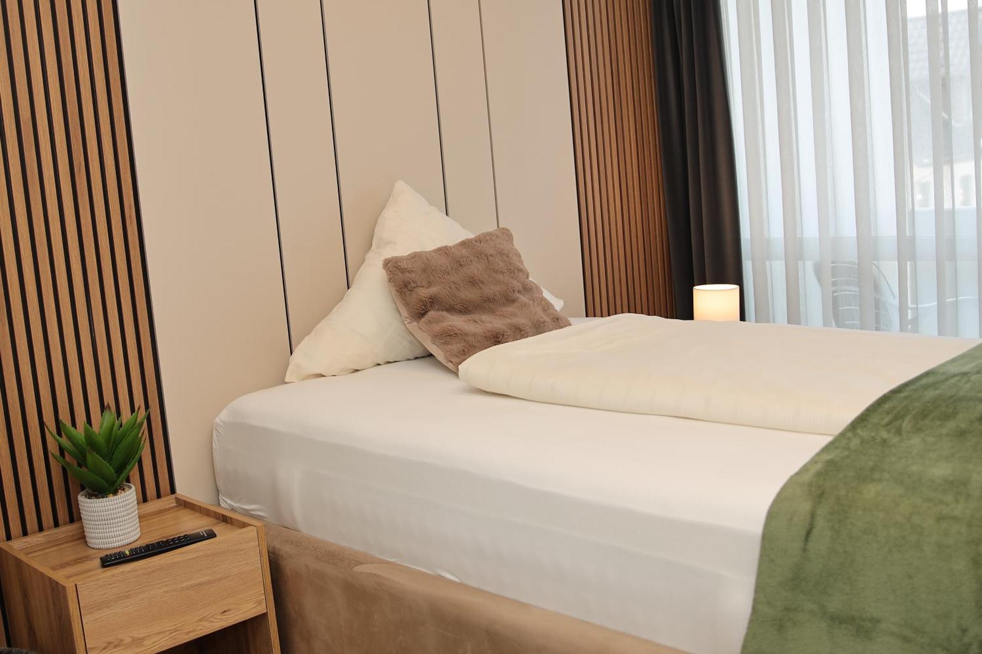 Hotel Hafez Бад Залцуфлен Екстериор снимка
