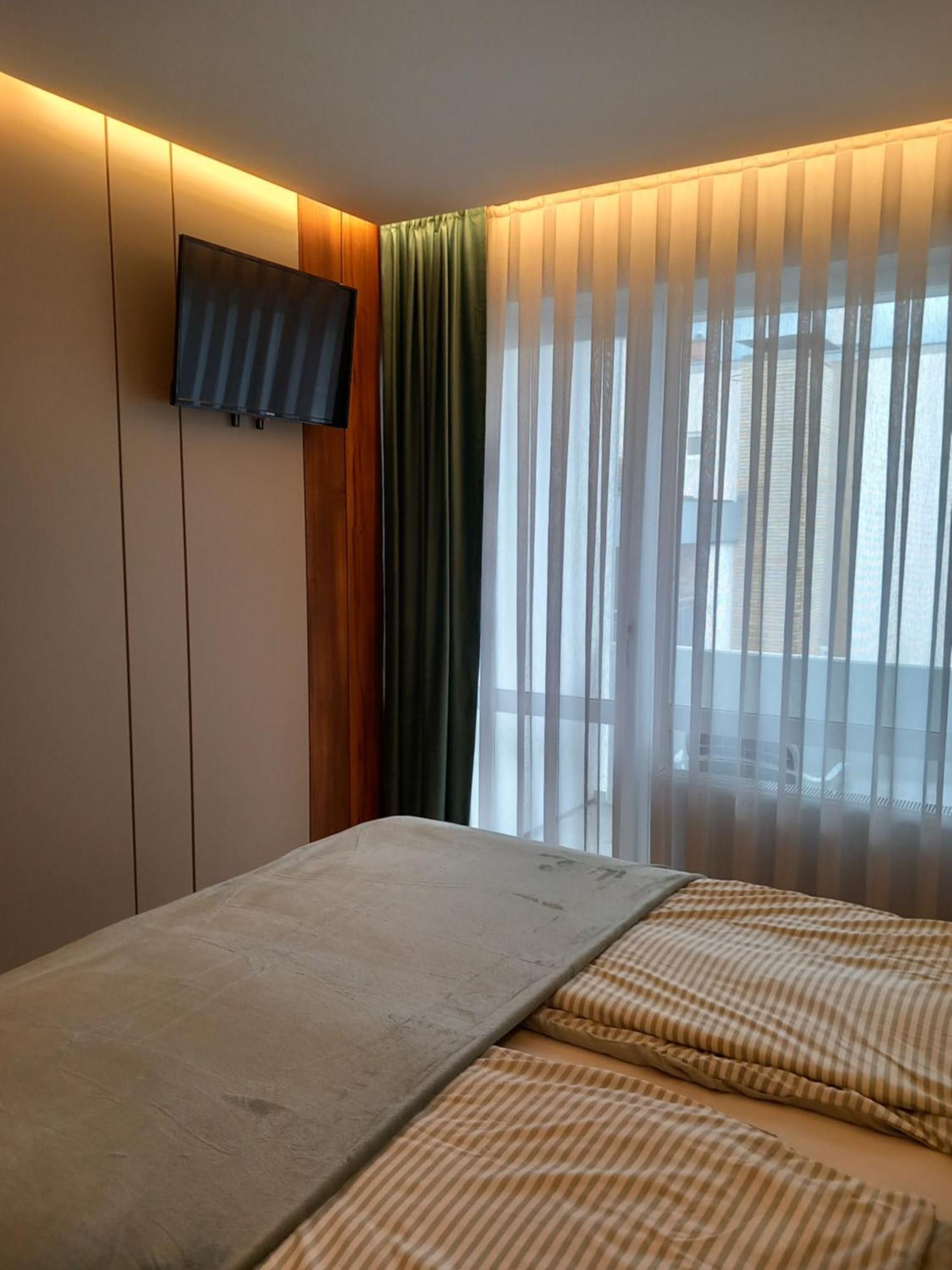 Hotel Hafez Бад Залцуфлен Екстериор снимка