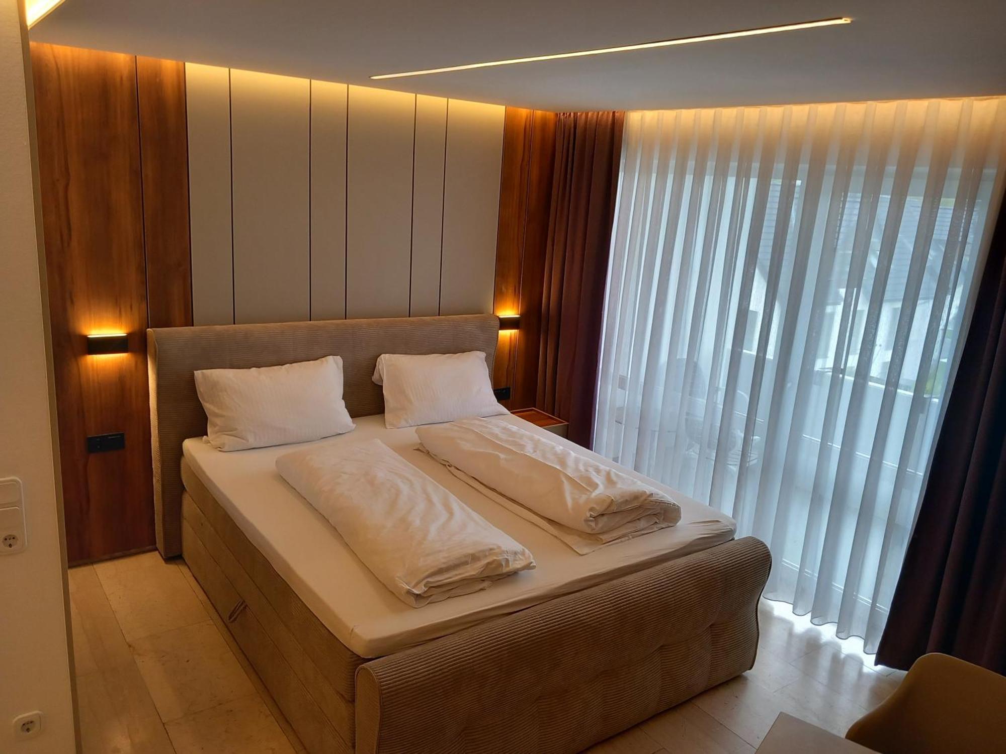 Hotel Hafez Бад Залцуфлен Стая снимка